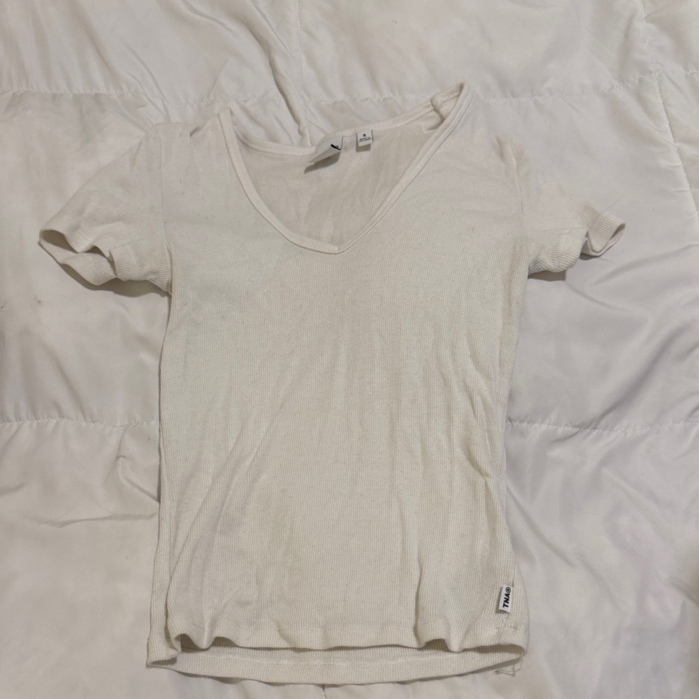 TNA  V-Neck T-Shirt